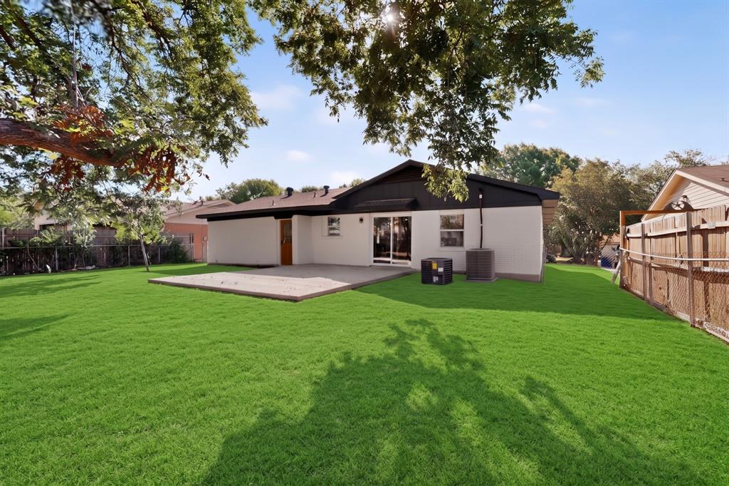 3241 Santiago Drive, Mesquite, TX 75150
