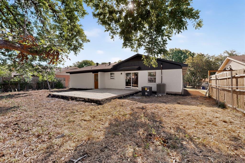 3241 Santiago Drive, Mesquite, TX 75150