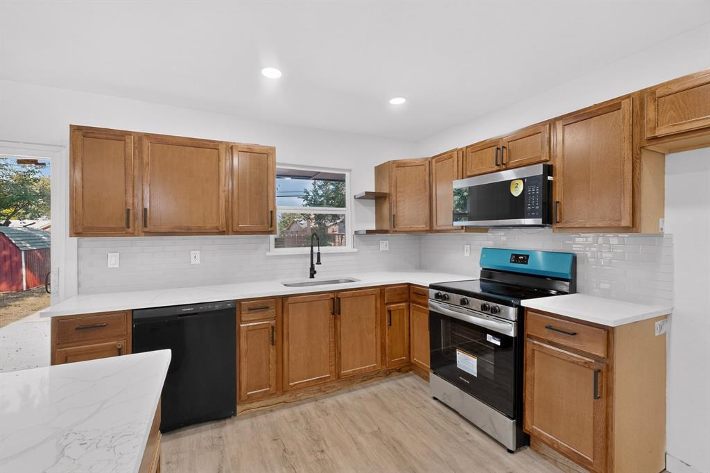 3241 Santiago Drive, Mesquite, TX 75150