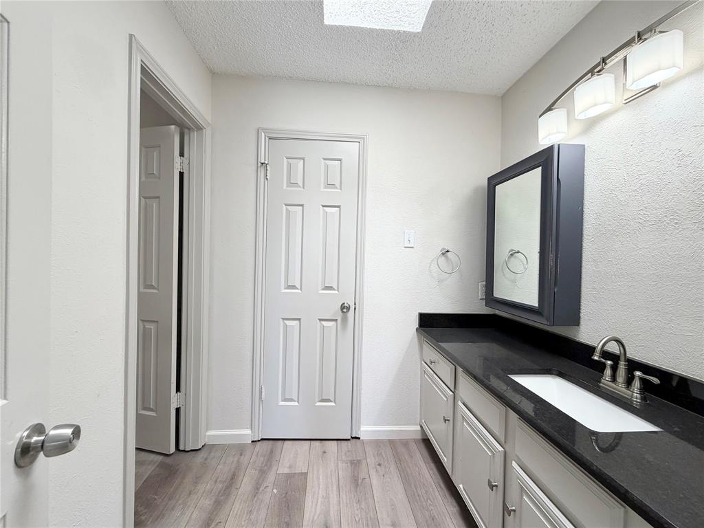 3635 Garden Brook Drive, #2400, Farmers Branch, TX 75234