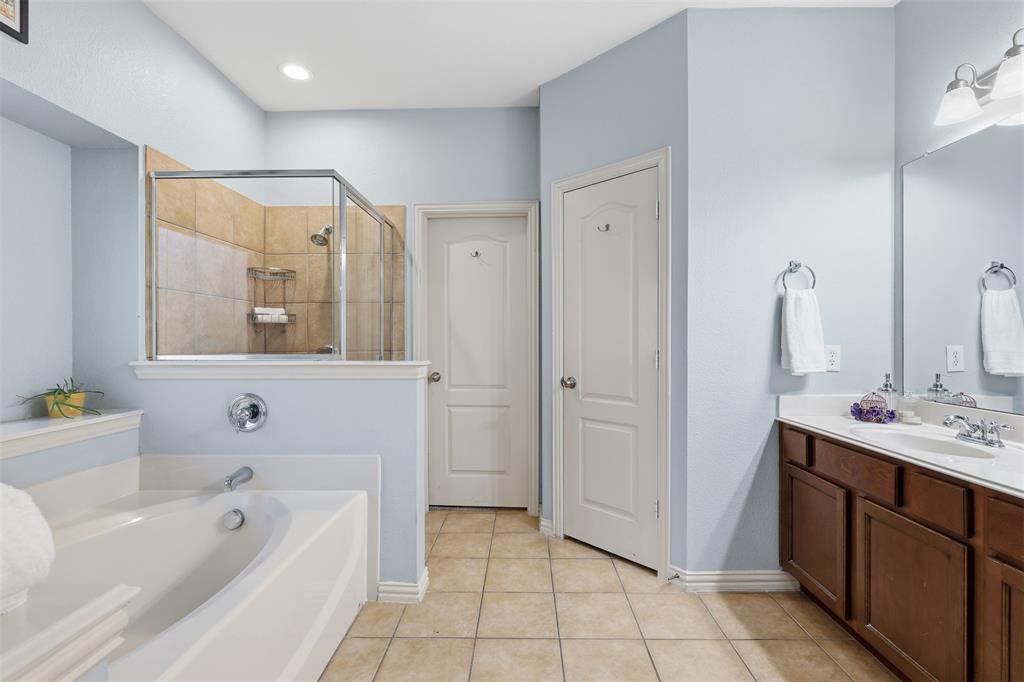 713 Saddle Ridge Trail, Weatherford, TX 76087