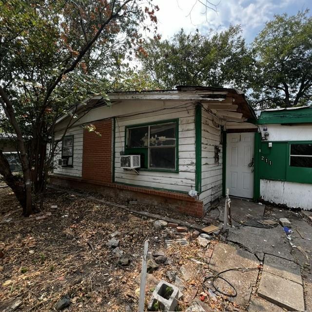 211 Hamden Lane, Mesquite, TX 75149