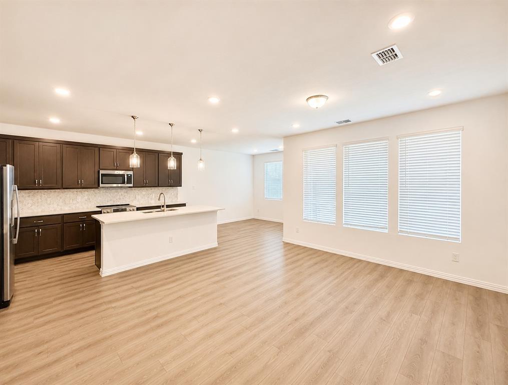 715 Roanoke Drive, Princeton, TX 75407