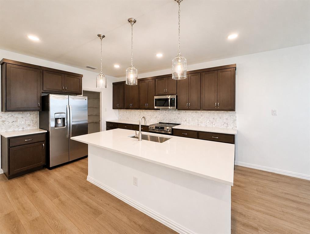 715 Roanoke Drive, Princeton, TX 75407