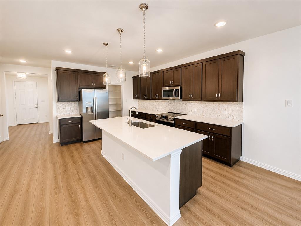 715 Roanoke Drive, Princeton, TX 75407