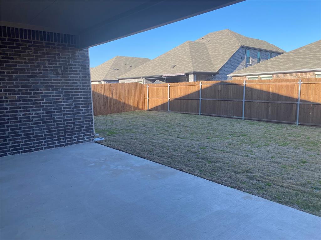 2129 Mustang Way, Seagoville, TX 75159