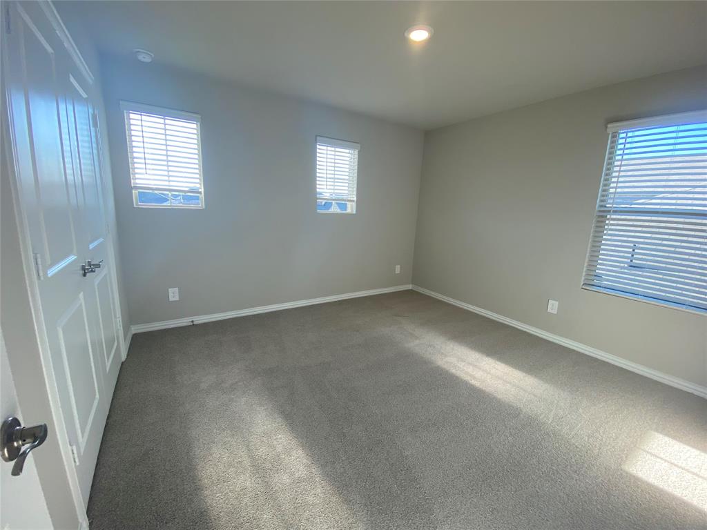 2129 Mustang Way, Seagoville, TX 75159