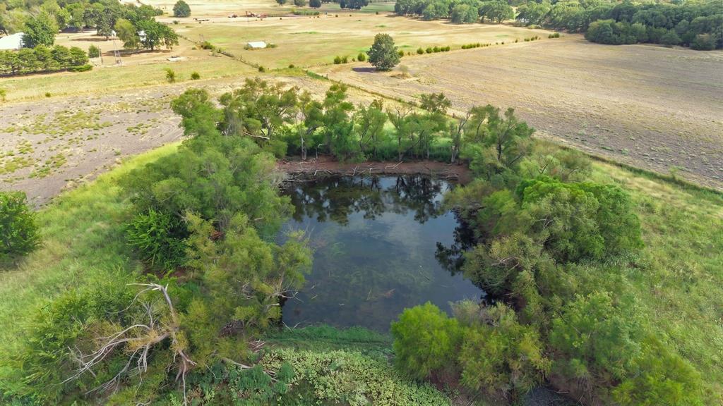 7959 County Road 4823, Wolfe City, TX 75496