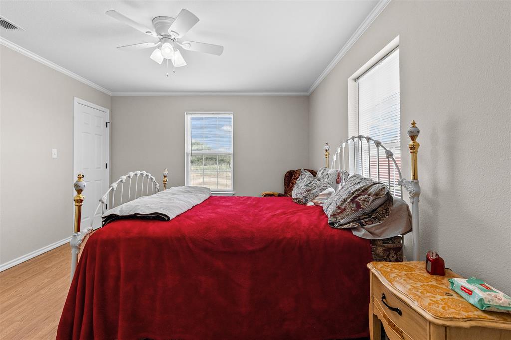 7959 County Road 4823, Wolfe City, TX 75496