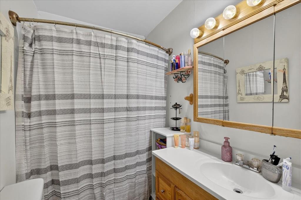 Bathroom for secondary bedrooms