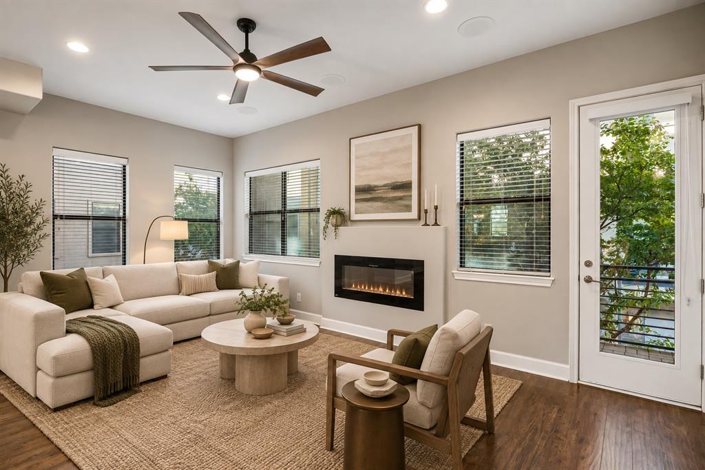 Living room virtually staged