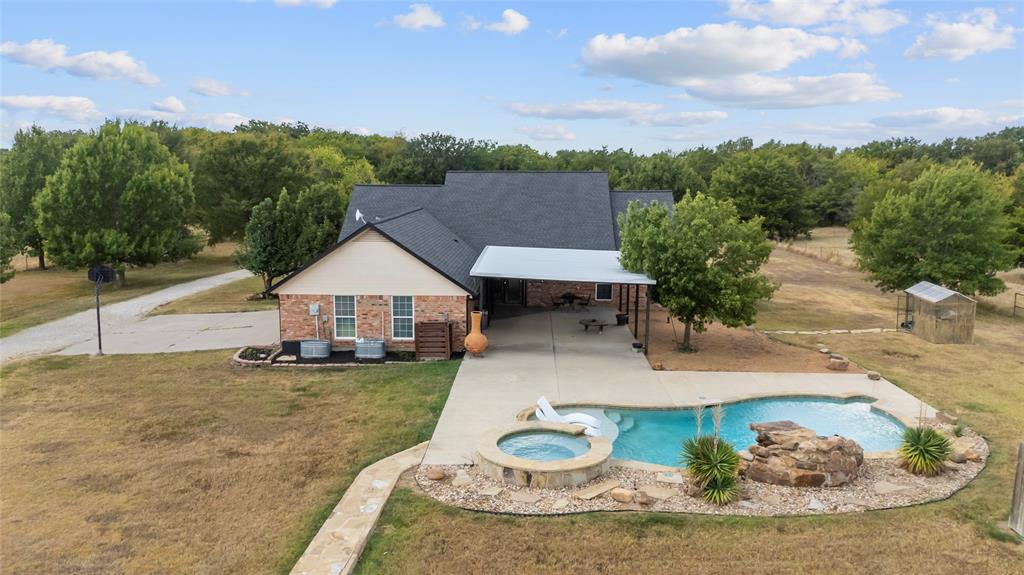 3595 County Road 1037, Greenville, TX 75401