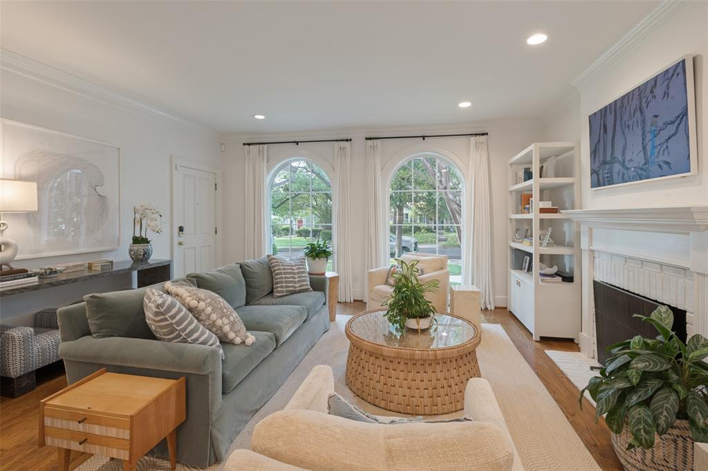 6015 Velasco Avenue, Dallas, TX 75206