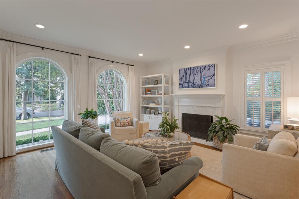 6015 Velasco Avenue, Dallas, TX 75206