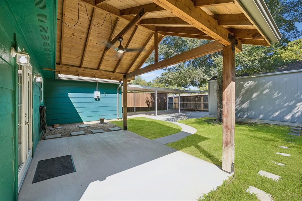 947 E Oakdale Road, Irving, TX 75060
