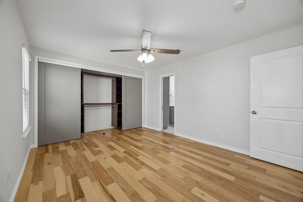 947 E Oakdale Road, Irving, TX 75060