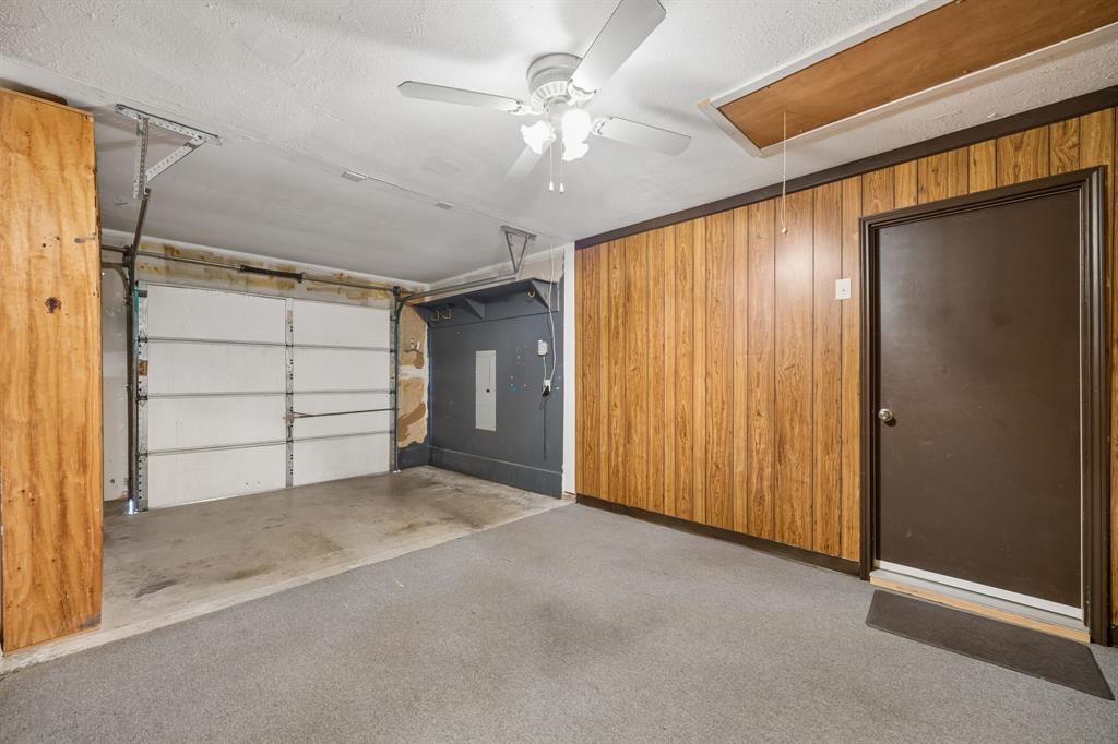 947 E Oakdale Road, Irving, TX 75060