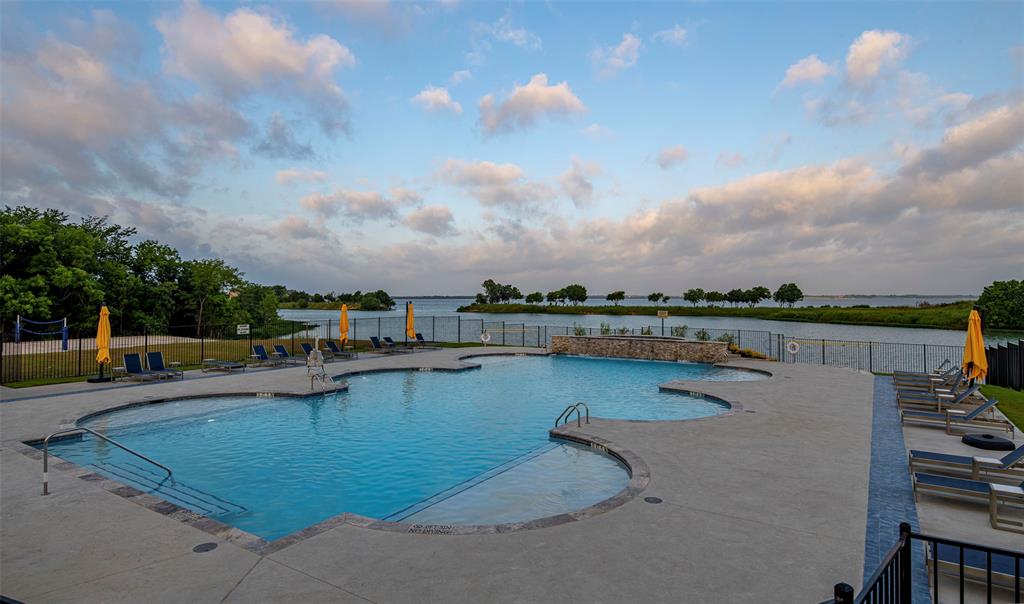 920 Wood Duck Court, Heath, TX 75126