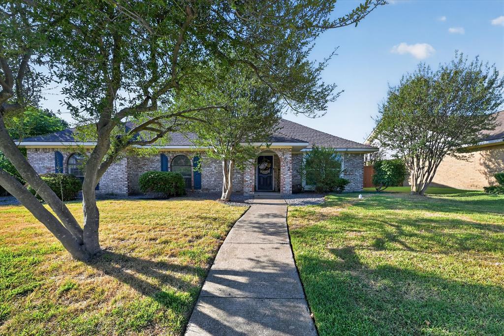 1712 Copper Creek Drive, Plano, TX 75075