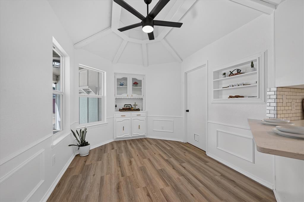 original photo of Breakfast room.