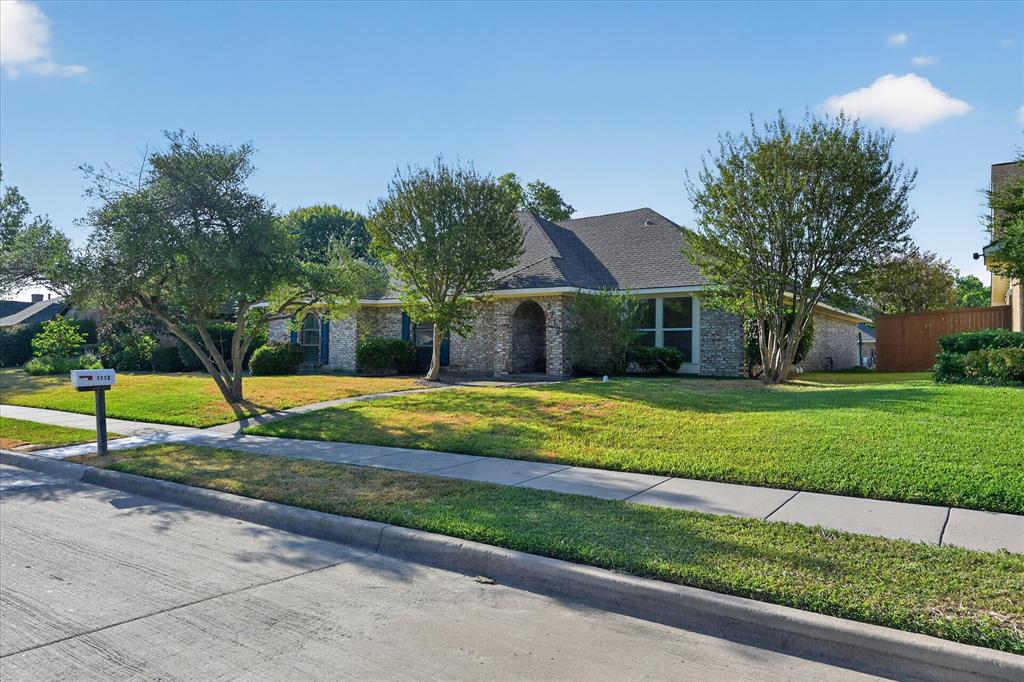 1712 Copper Creek Drive, Plano, TX 75075