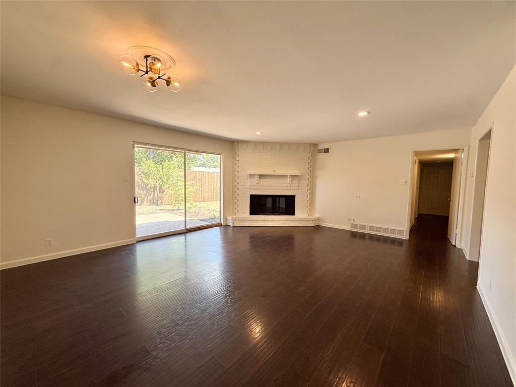 818 Fontana Avenue, Richardson, TX 75080