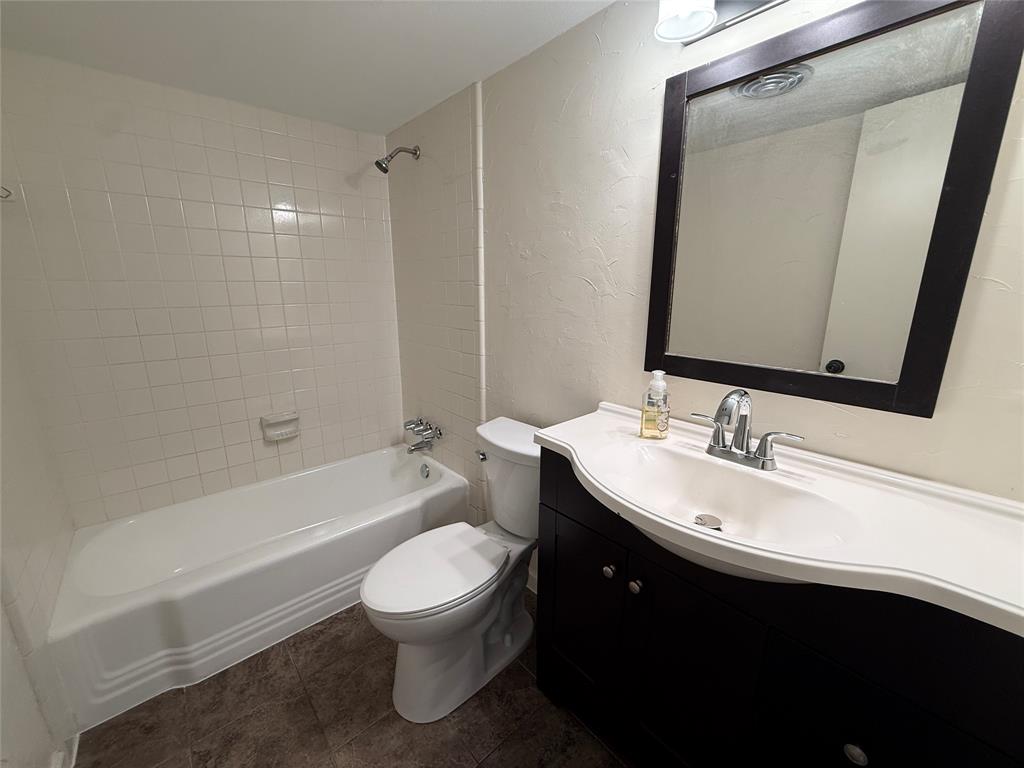 818 Fontana Avenue, Richardson, TX 75080