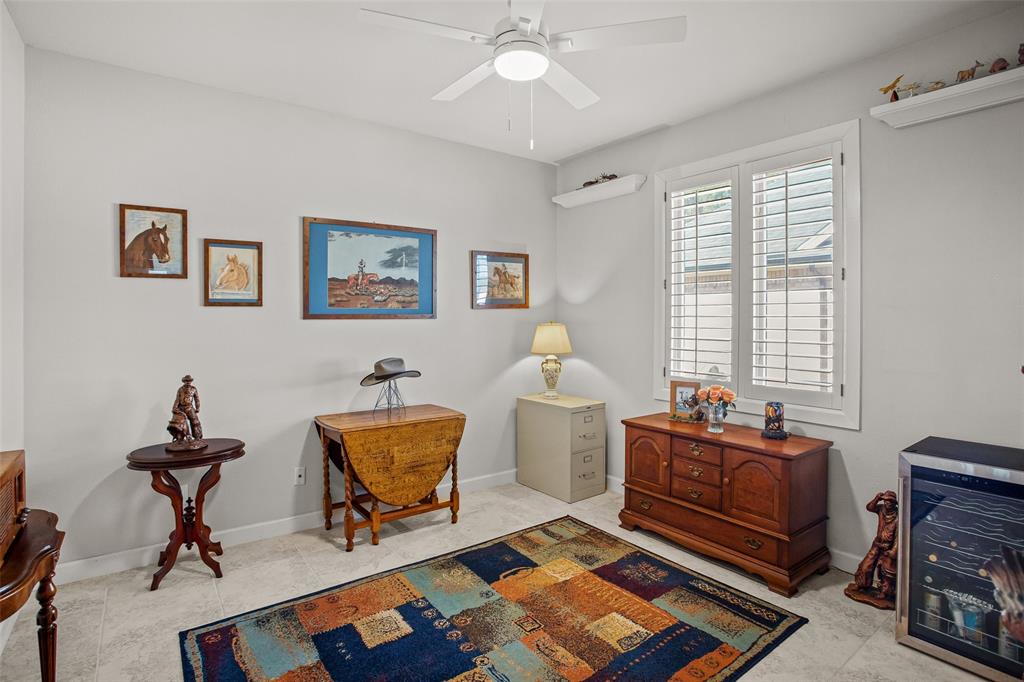 8606 Leisure Lane, Granbury, TX 76049
