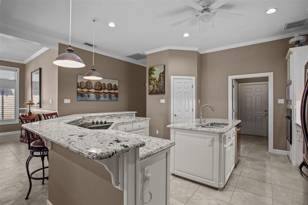 8606 Leisure Lane, Granbury, TX 76049