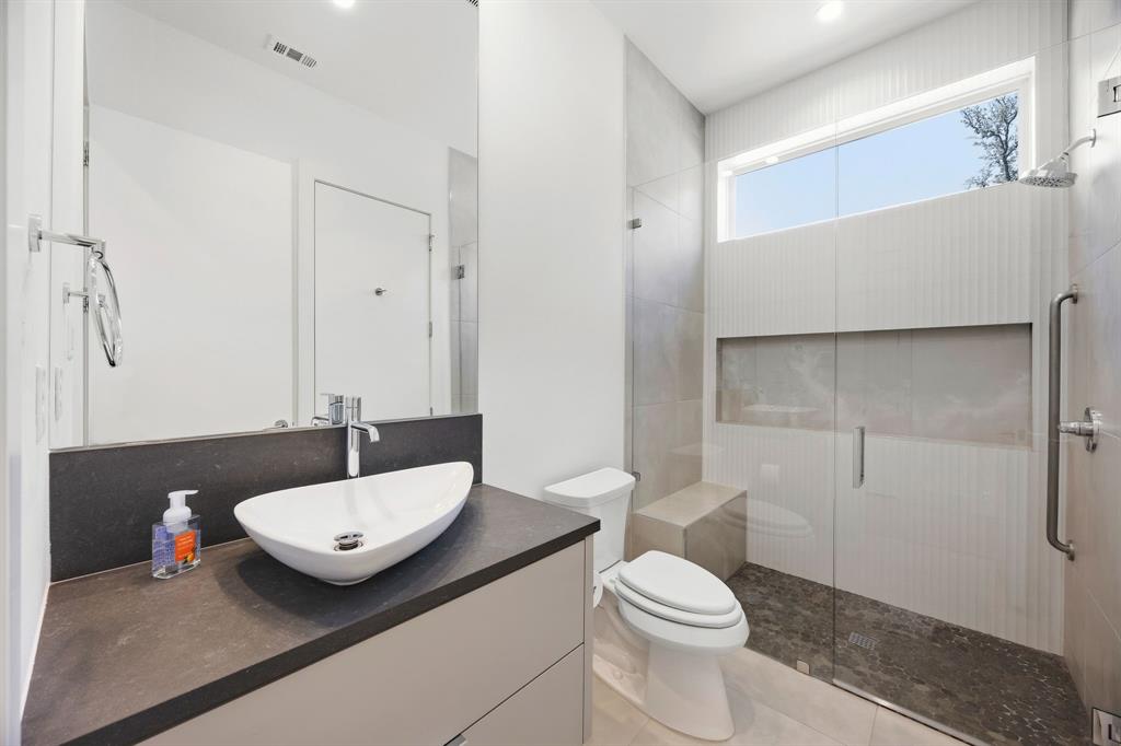 9750 Mixon Drive, Dallas, TX 75220