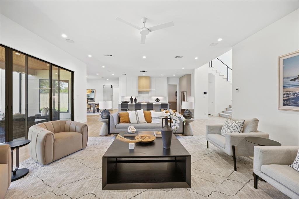 9750 Mixon Drive, Dallas, TX 75220
