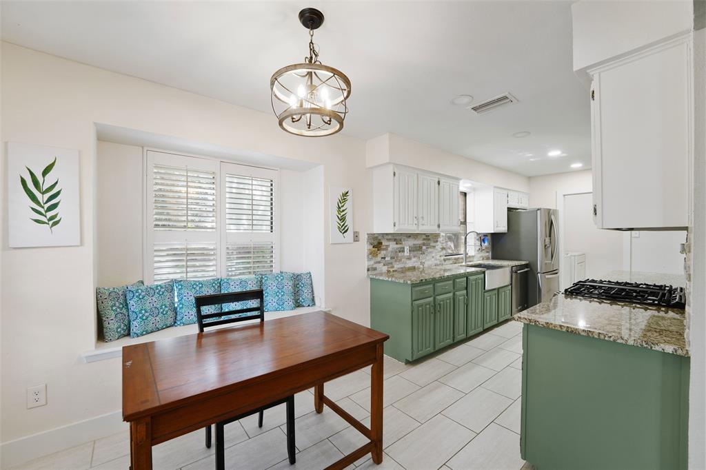 Breakfast Nook