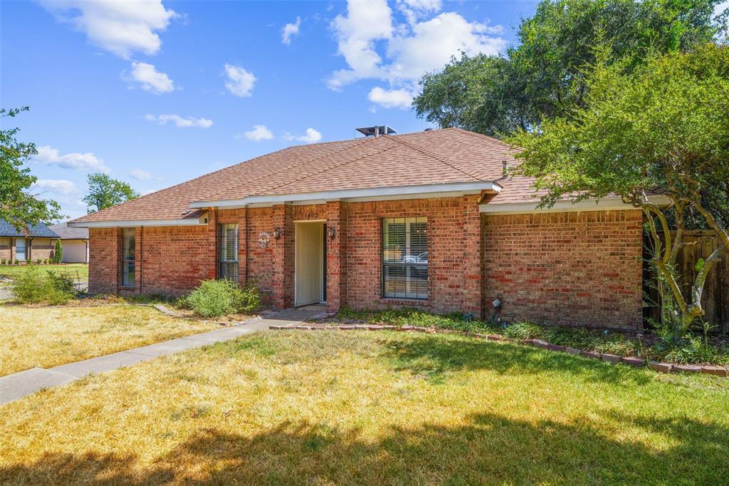 1602 Meadowglen Lane, Mesquite, TX 75150