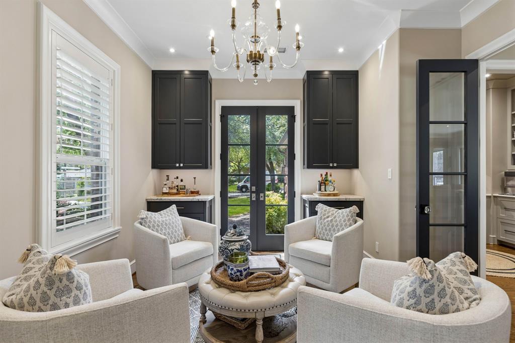 8511 Groveland Drive, Dallas, TX 75218
