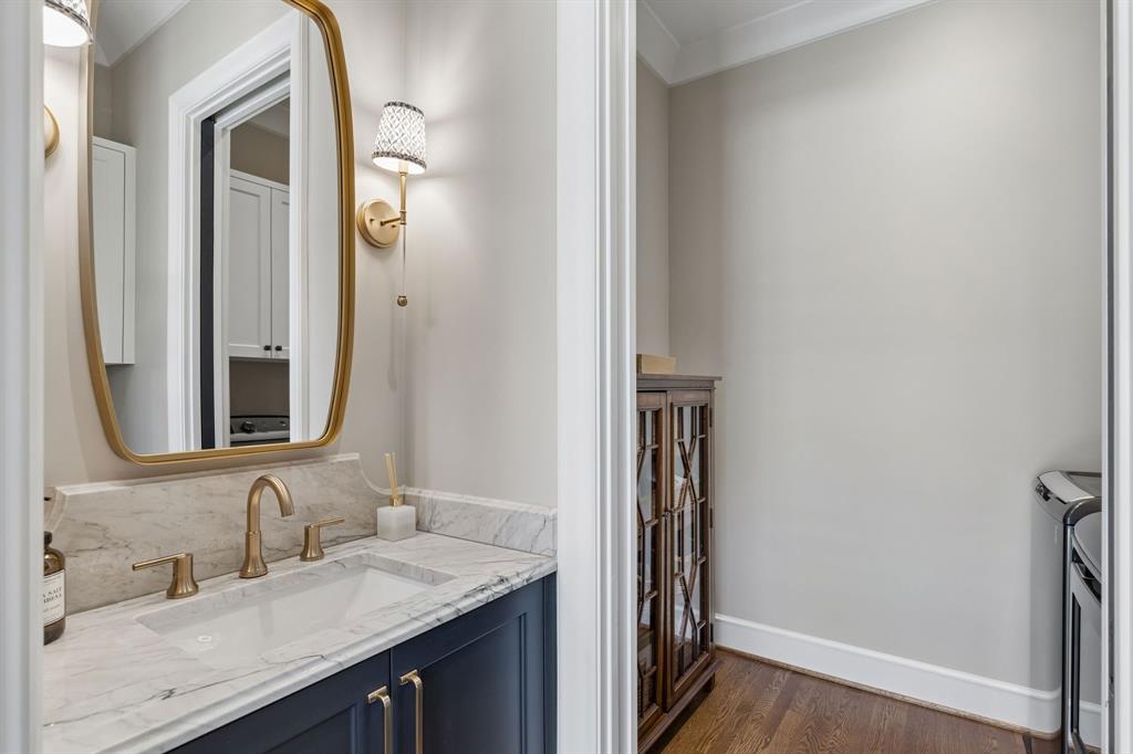 8511 Groveland Drive, Dallas, TX 75218