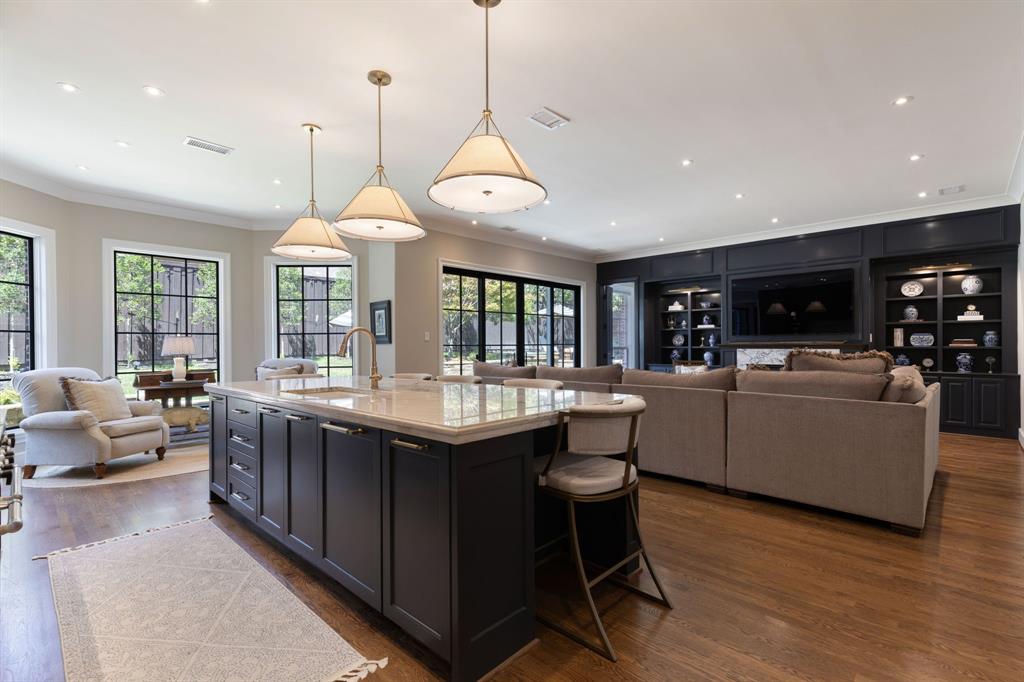 8511 Groveland Drive, Dallas, TX 75218