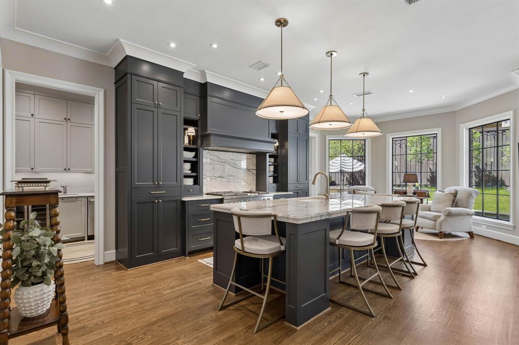 8511 Groveland Drive, Dallas, TX 75218