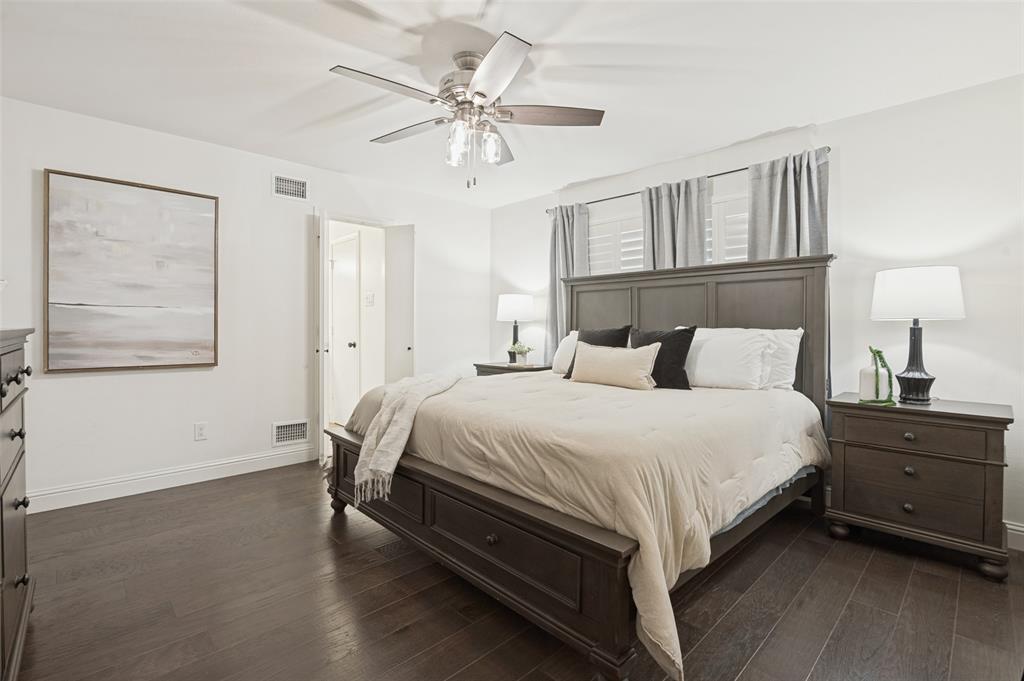 906 Loganwood Avenue, Richardson, TX 75080