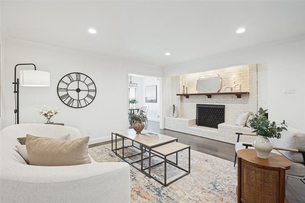906 Loganwood Avenue, Richardson, TX 75080