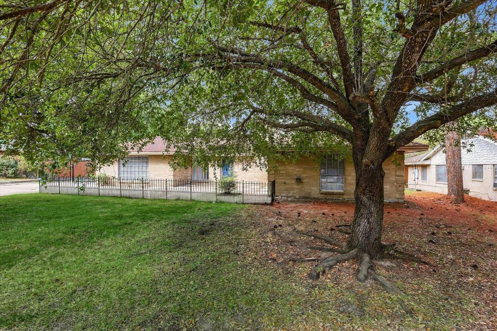 6408 Chapman Drive, Greenville, TX 75402