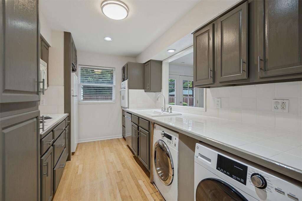 3539 Merrell Road, Dallas, TX 75229