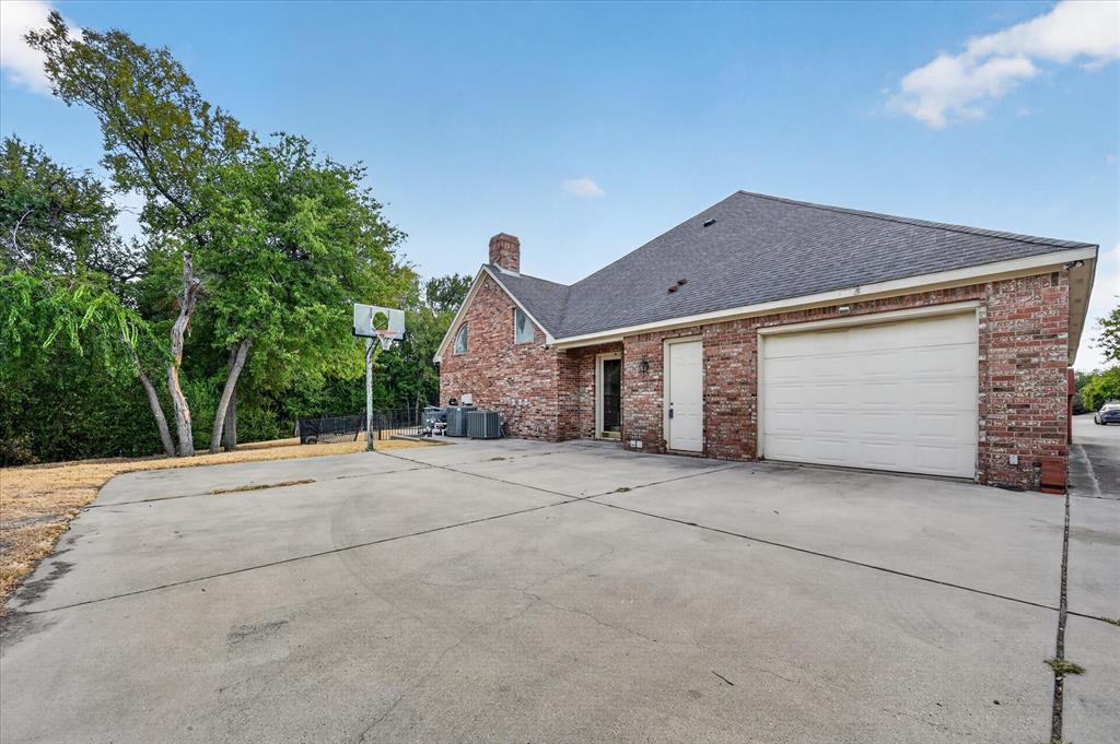 7007 Spanky Branch Court, Dallas, TX 75248