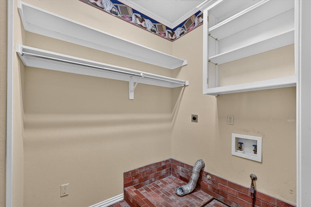 7007 Spanky Branch Court, Dallas, TX 75248