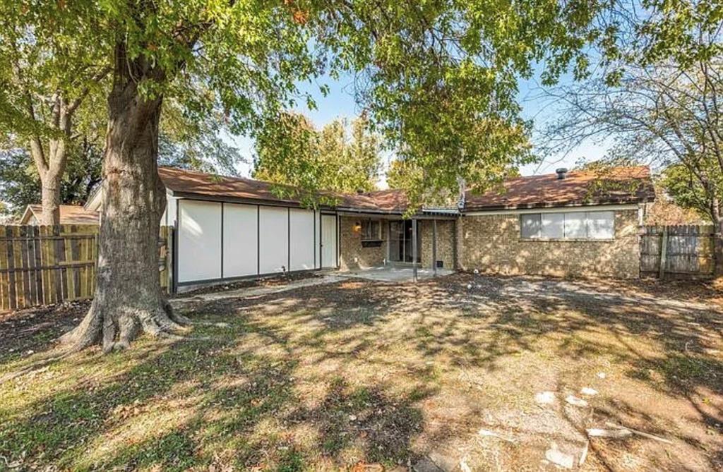1606 Travis Street, Garland, TX 75042