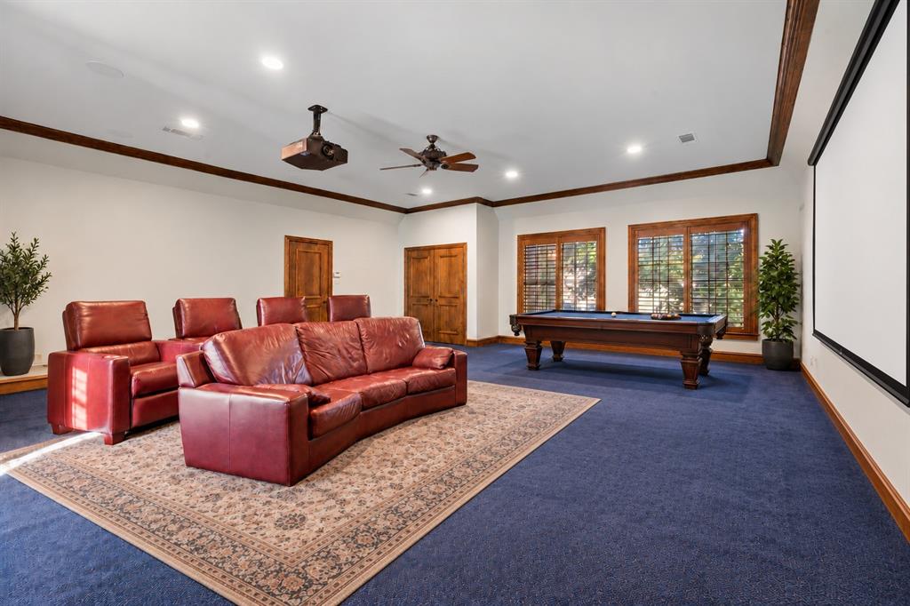 Virtually staged media room