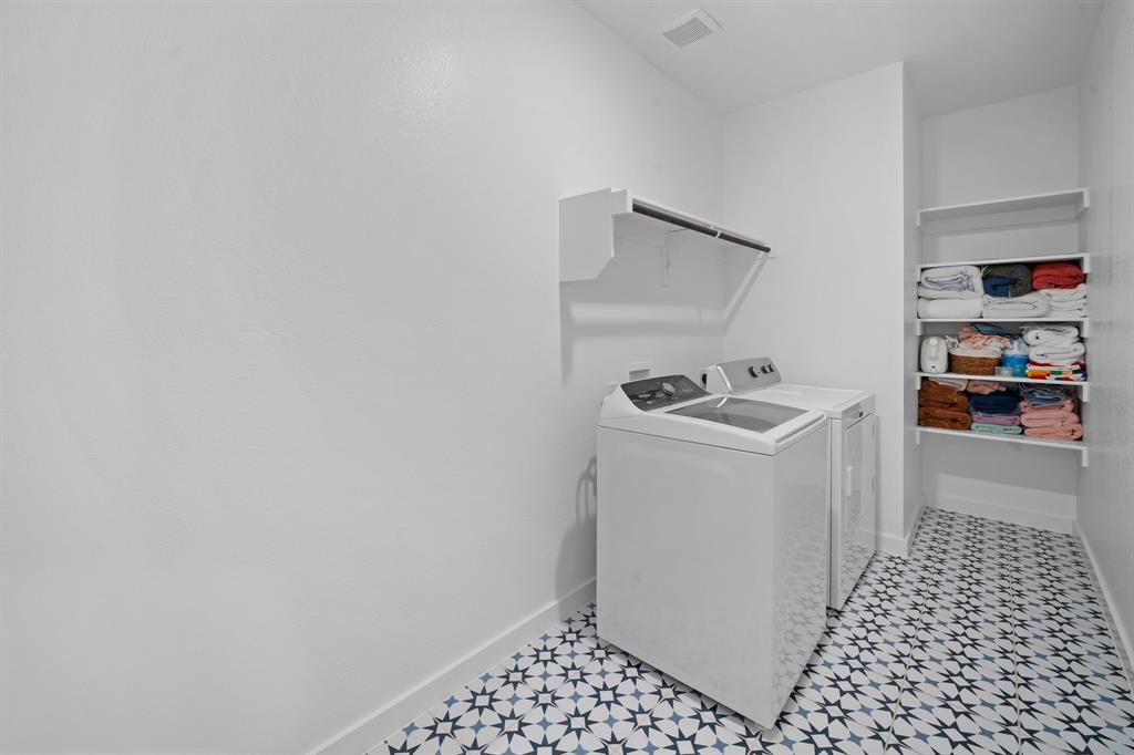 412 Wabash Drive, Waxahachie, TX 75167