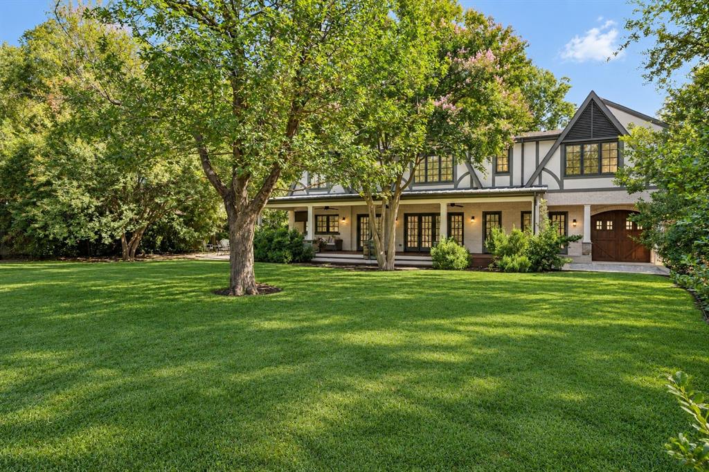 8319 Forest Hills Boulevard, Dallas, TX 75218