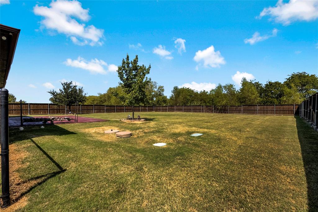 341 Amber Lane, Nevada, TX 75173