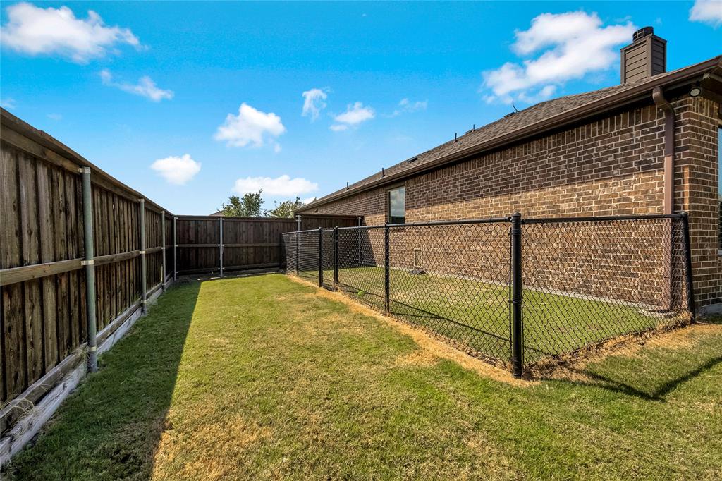 341 Amber Lane, Nevada, TX 75173
