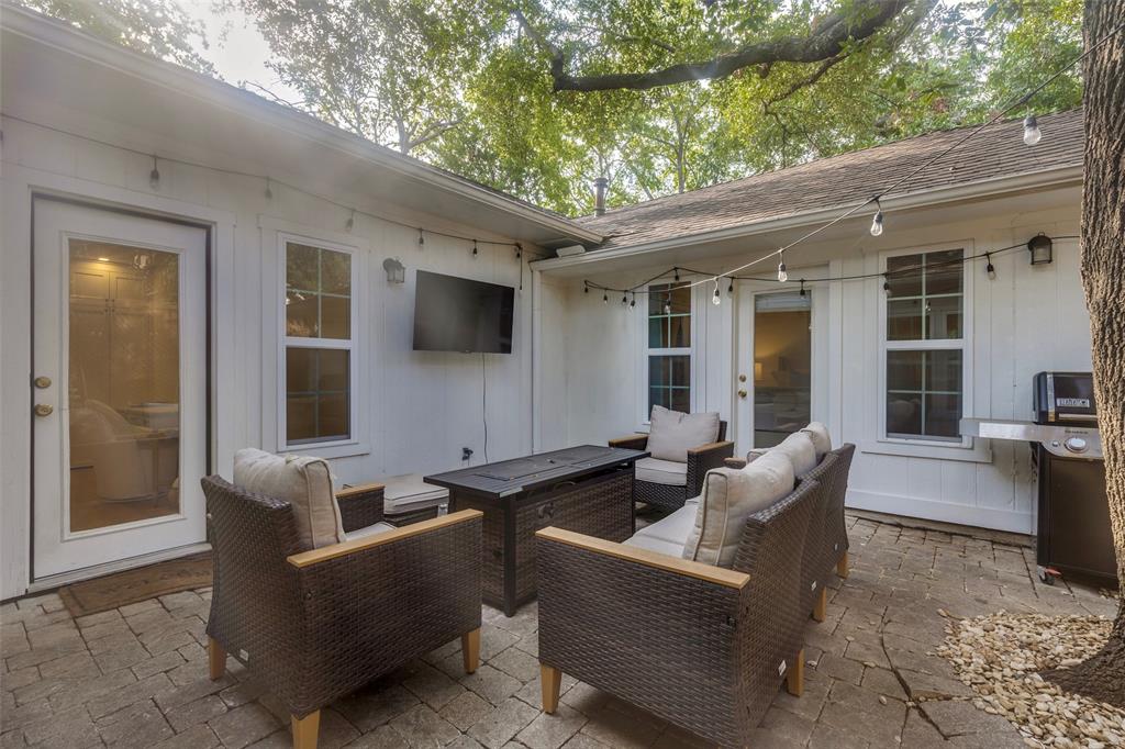 6042 Mercedes Avenue, Dallas, TX 75206